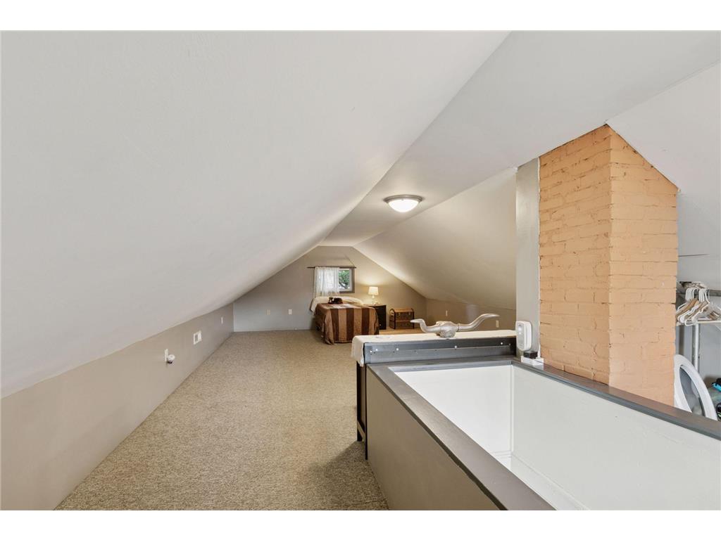 958 James Avenue Saint Paul MN 55102 7005898 image24