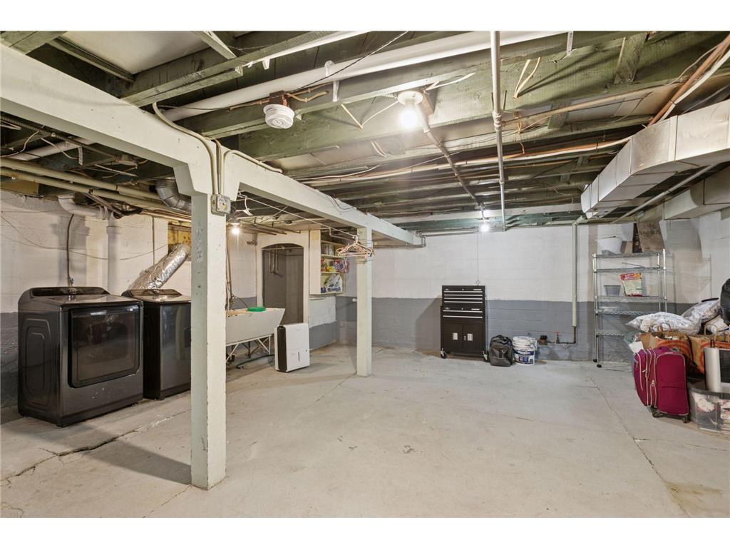 958 James Avenue Saint Paul MN 55102 7005898 image28