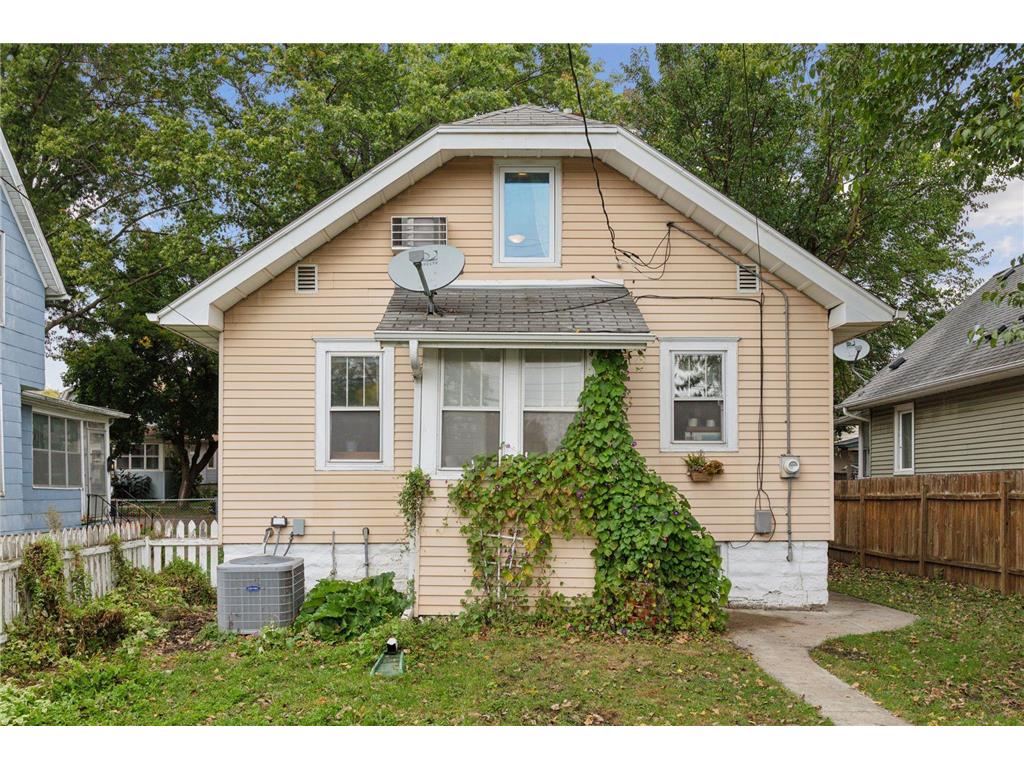 958 James Avenue Saint Paul MN 55102 7005898 image32