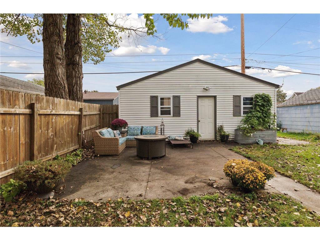 958 James Avenue Saint Paul MN 55102 7005898 image34