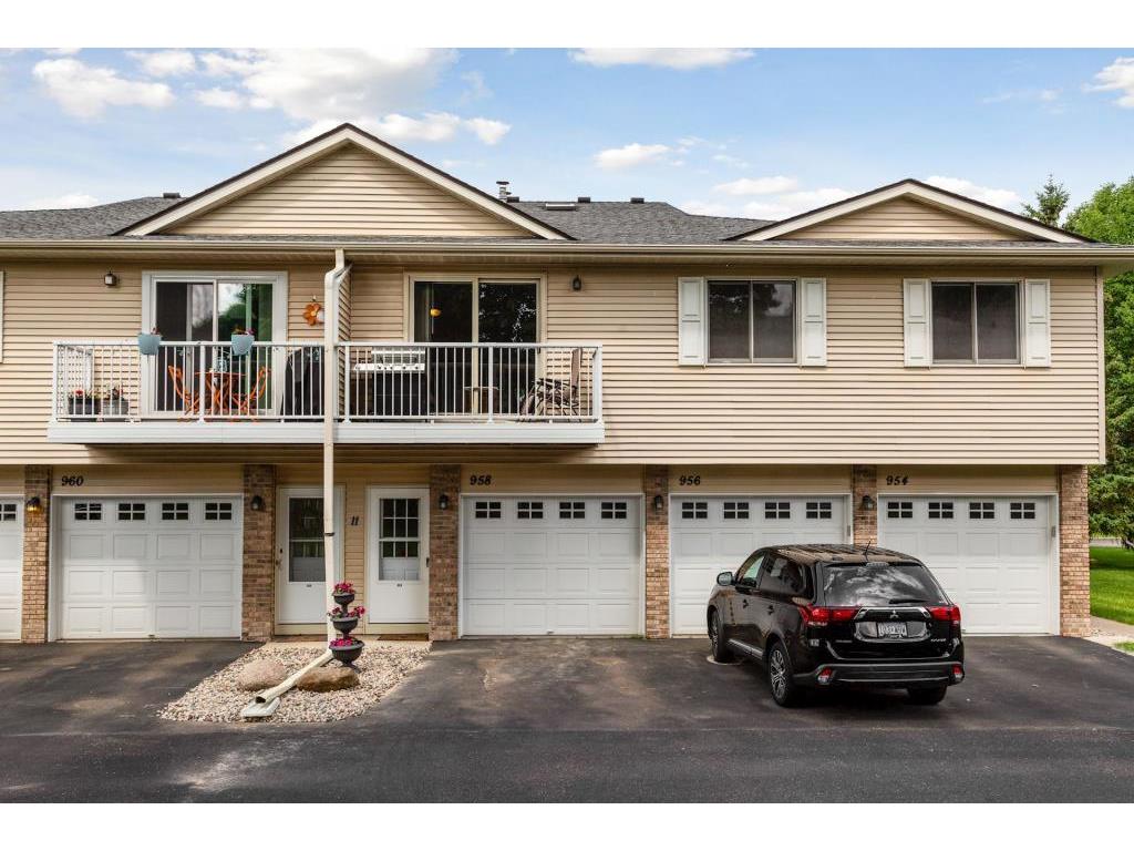958 Pond View Court, Vadnais Heights, MN 55127 MLS 5240978 Edina