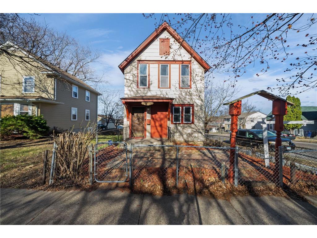 959 Greenbrier Street Saint Paul MN 55106 6702918 image1