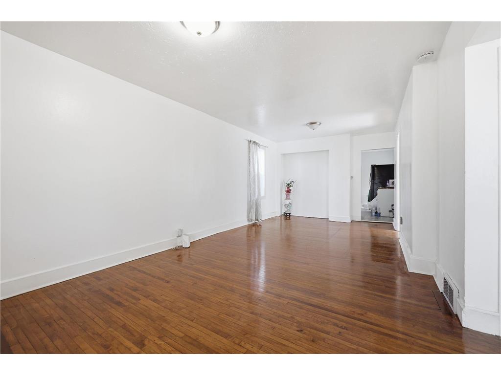 959 Jenks Avenue Saint Paul MN 55106 7076839 image11