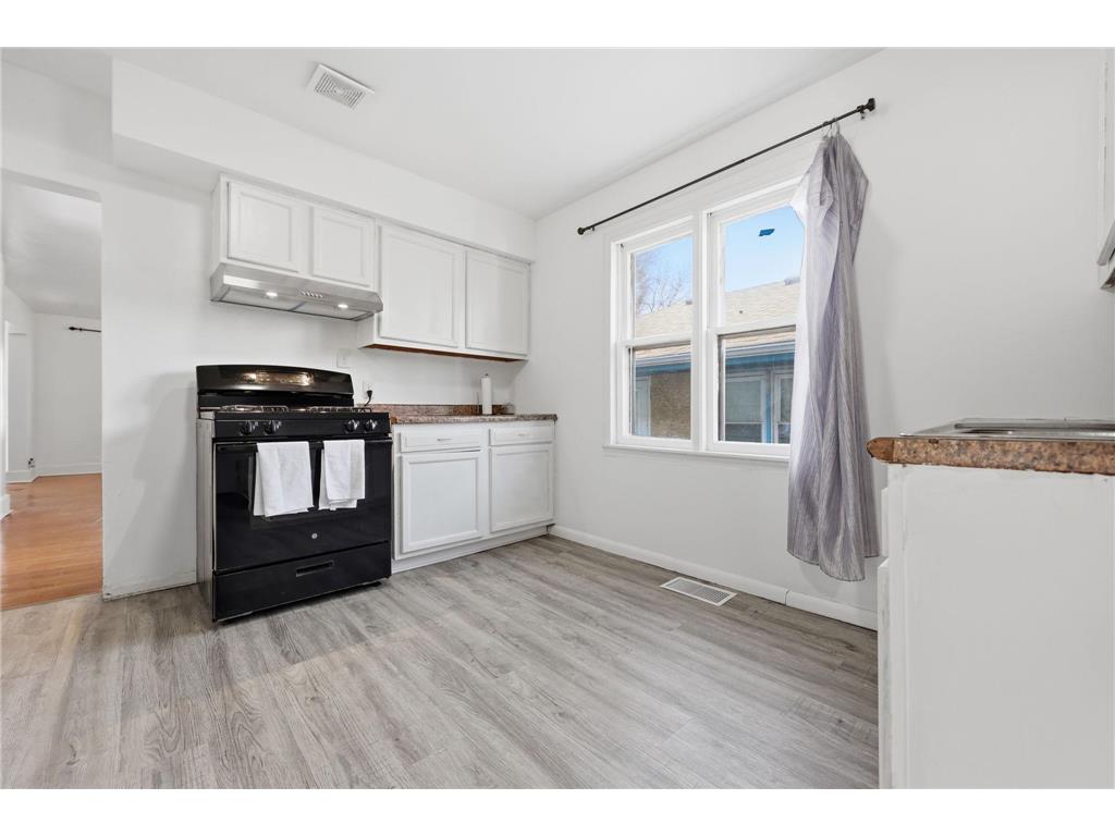 959 Jenks Avenue Saint Paul MN 55106 7076839 image18