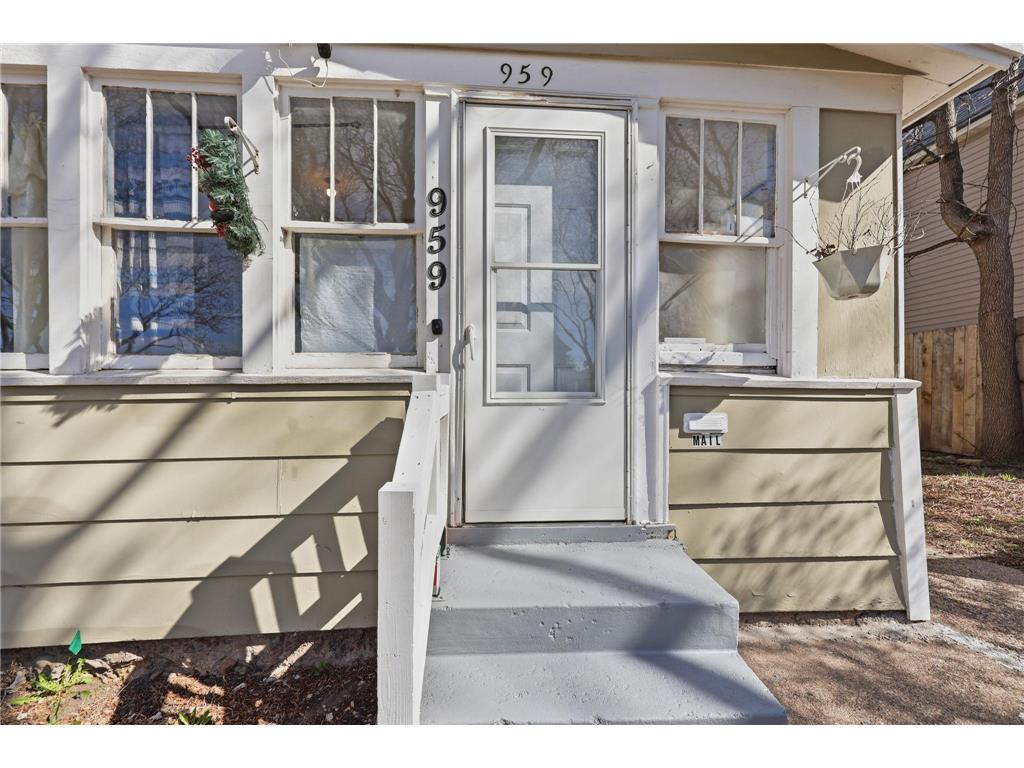 959 Jenks Avenue Saint Paul MN 55106 7076839 image4