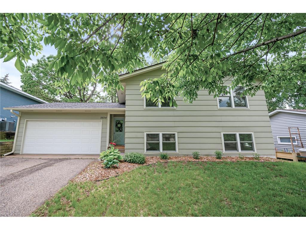 9594 Yorkshire Lane Eden Prairie MN 55347 6540045 image1