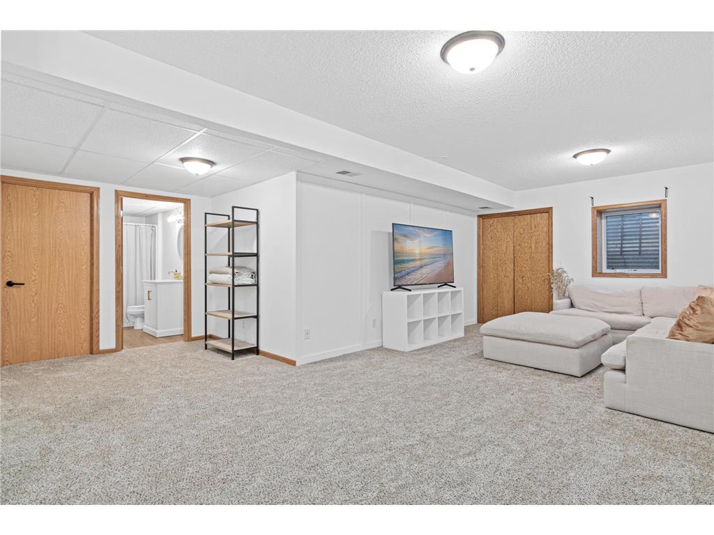 960 106th Lane NW #28 Coon Rapids MN 55433 7068129 image16