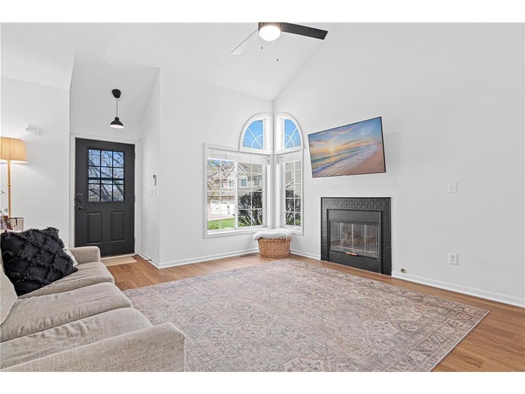 960 106th Lane NW #28 Coon Rapids MN 55433 7068129 image2