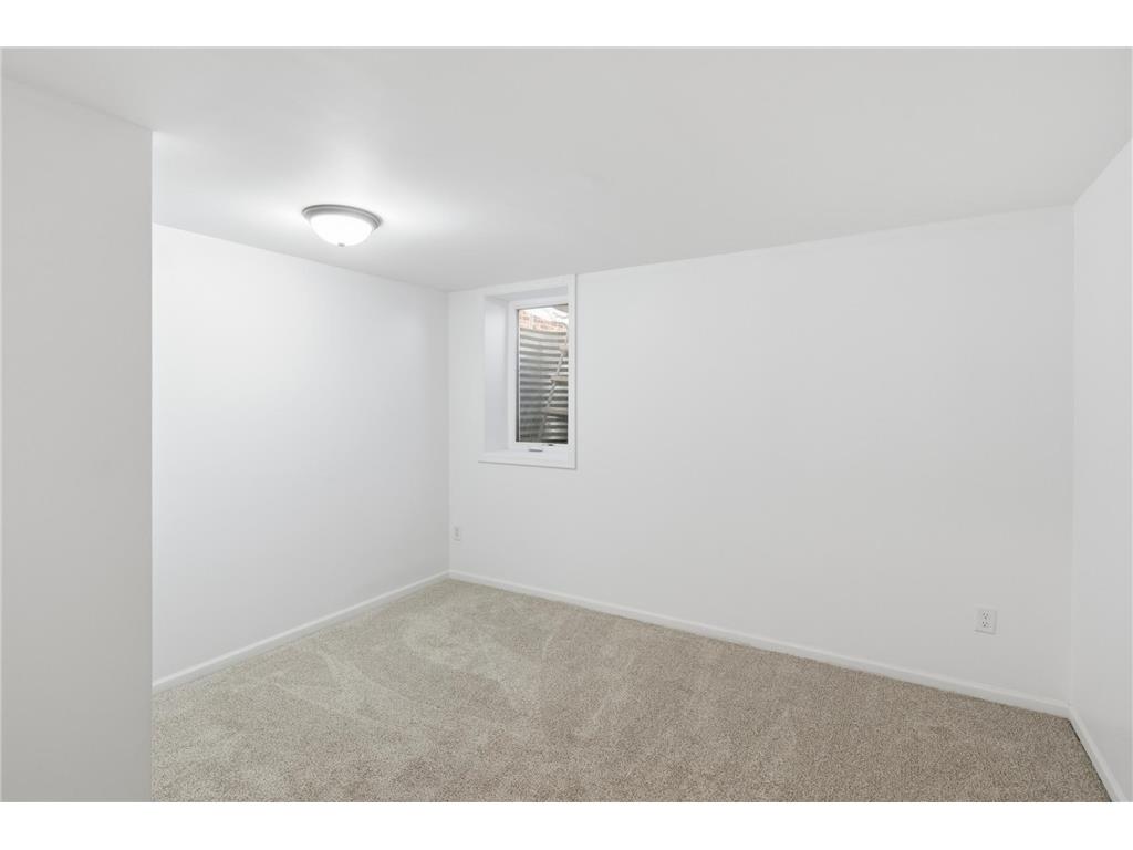 960 43 1/2 Avenue NE Columbia Heights MN 55421 6824791 image14