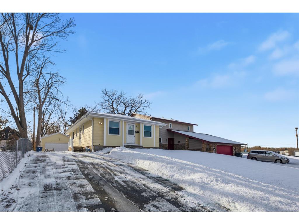 960 43 1/2 Avenue NE Columbia Heights MN 55421 6824791 image2