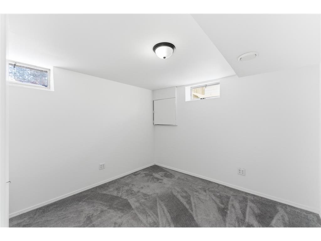 960 43 1/2 Avenue NE Columbia Heights MN 55421 6824791 image25