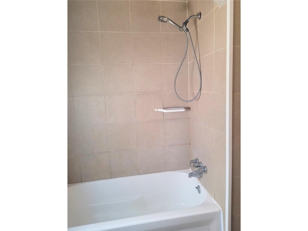 960 Geranium Avenue E Saint Paul MN 55106 6819444 image16