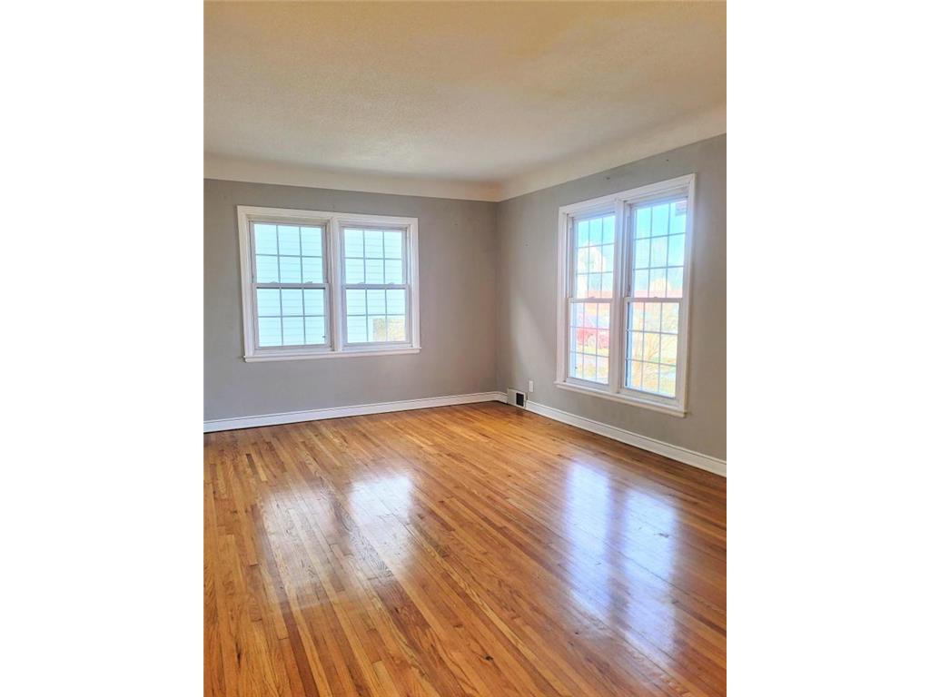 960 Geranium Avenue E Saint Paul MN 55106 6819444 image8