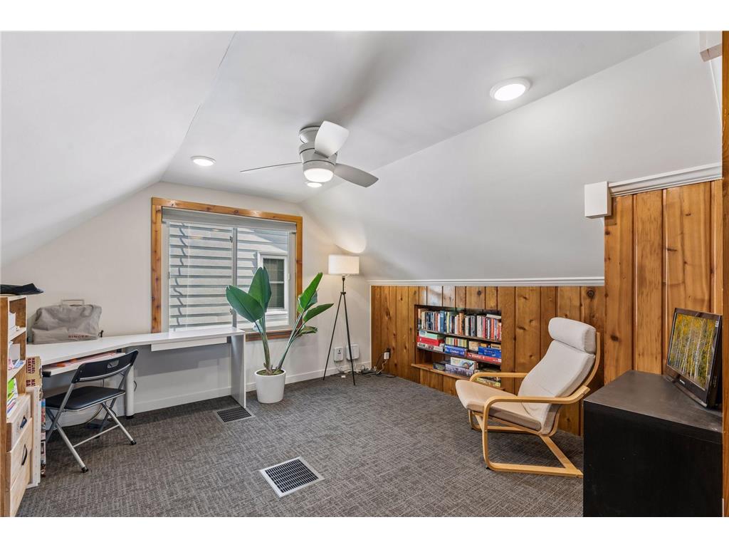 960 Hall Avenue West Saint Paul MN 55118 7108134 image22