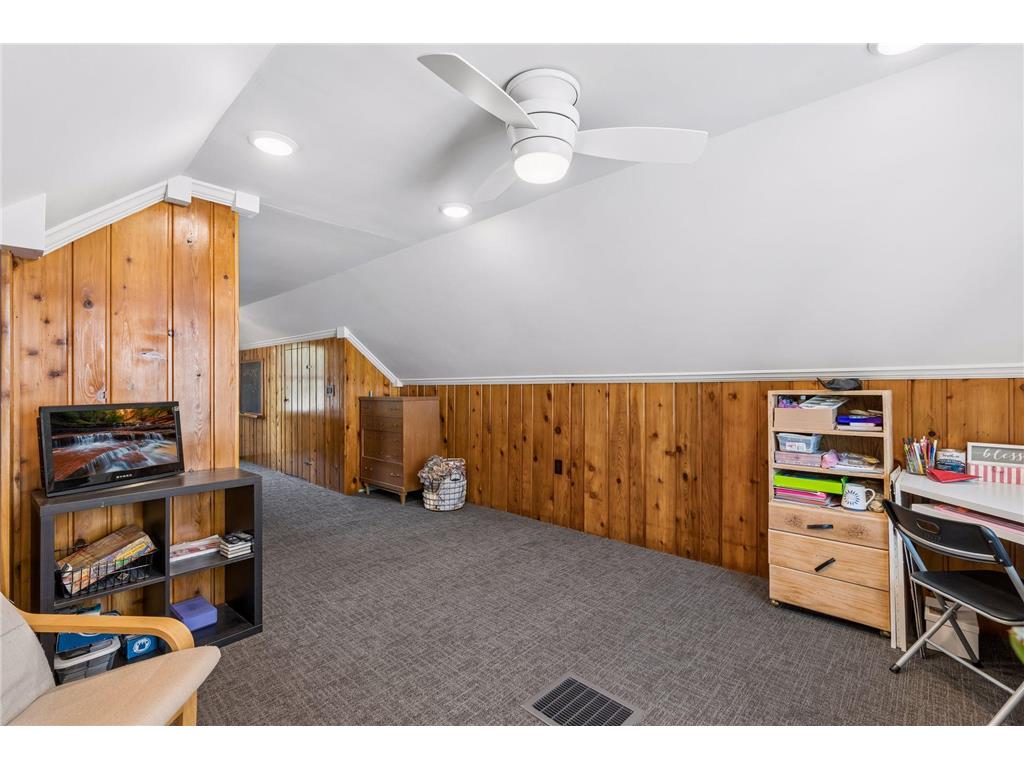 960 Hall Avenue West Saint Paul MN 55118 7108134 image23