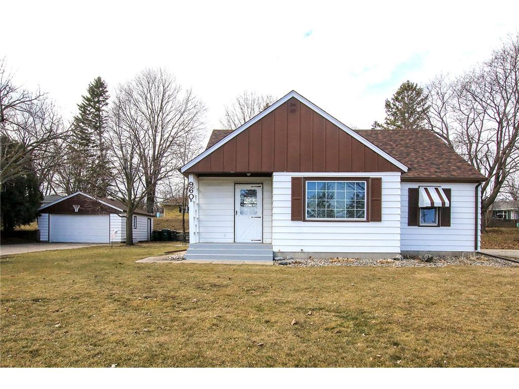 960 Jefferson Street SE Hutchinson MN 55350 6485699 image1