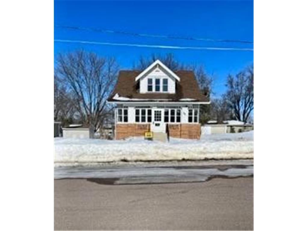 960 Pioneer Avenue Lafayette MN 56054 6331087 image1