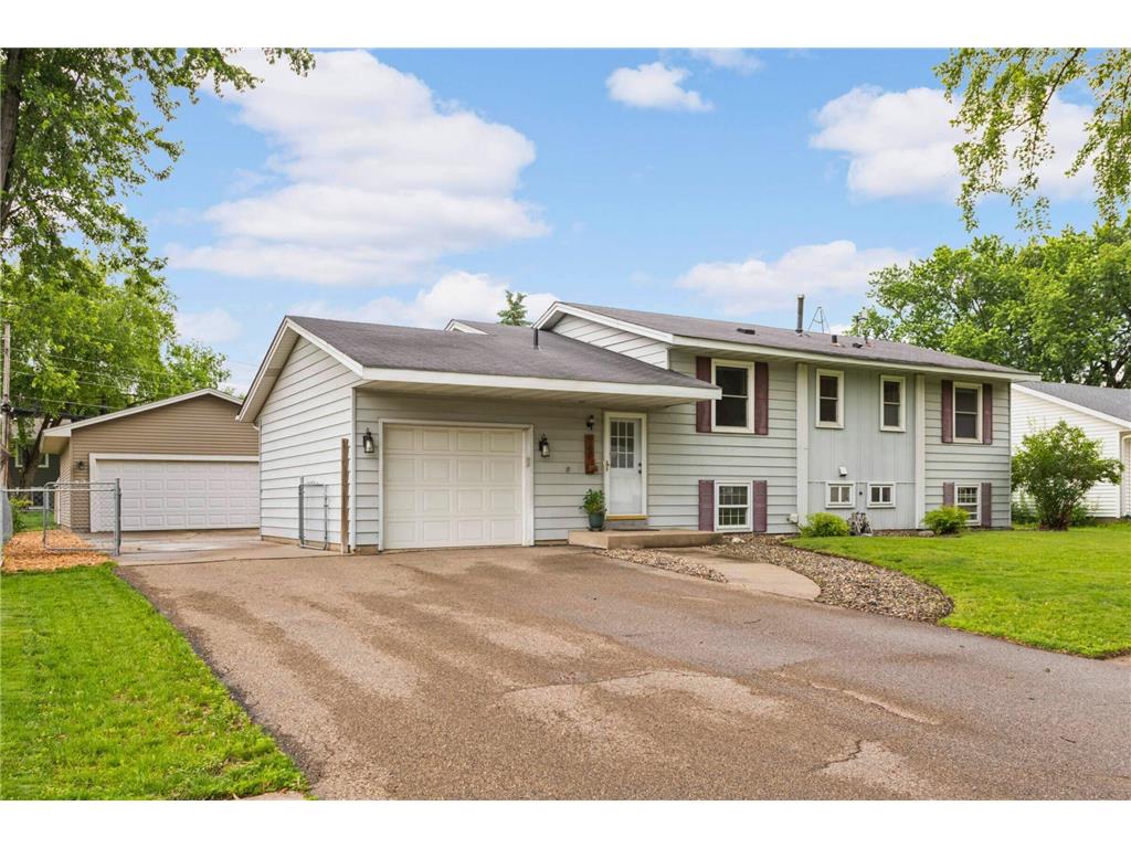 960 Redwell Lane Apple Valley MN 55124 6734730 image1