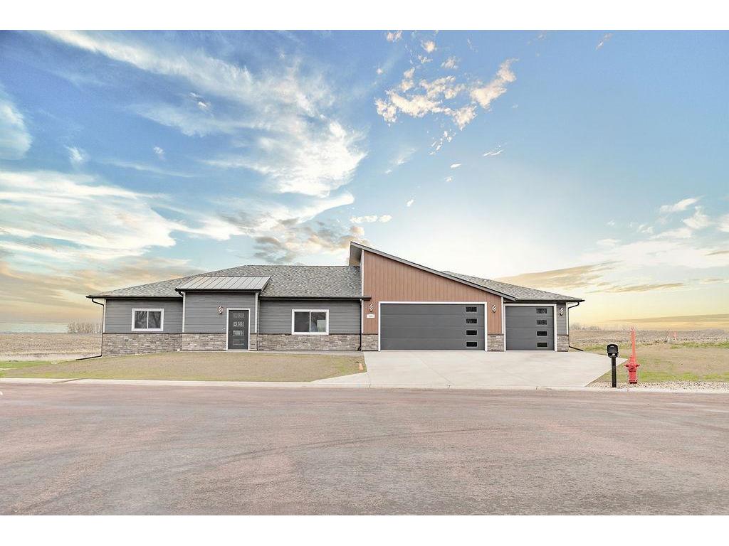 960 Sterling Ave. Worthington MN 56187 6709292 image1