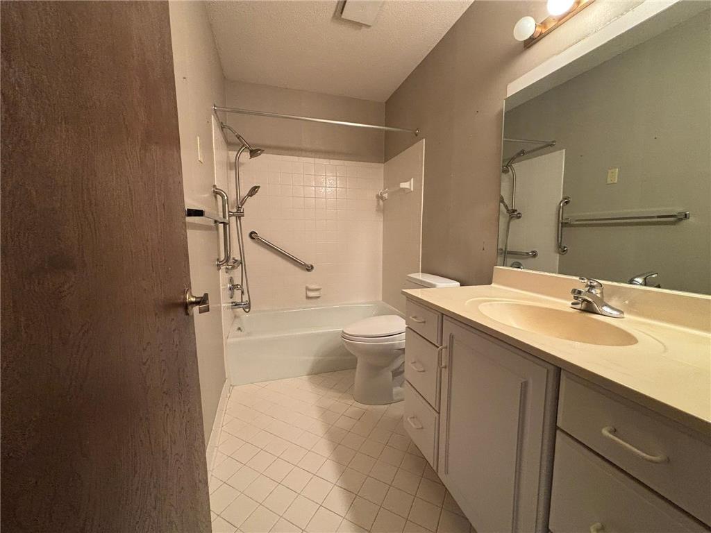 9600 Portland Avenue S #107 Bloomington MN 55420 6815863 image22