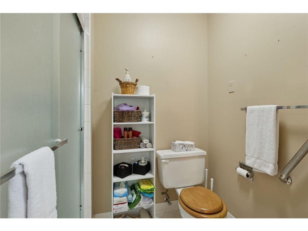 9600 Portland Avenue S #109 Bloomington MN 55420 6821183 image15