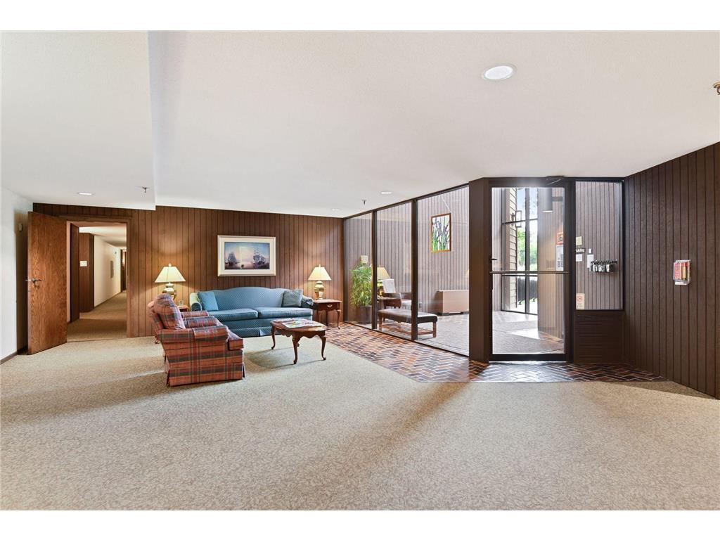 9600 Portland Avenue S #109 Bloomington MN 55420 6821183 image2