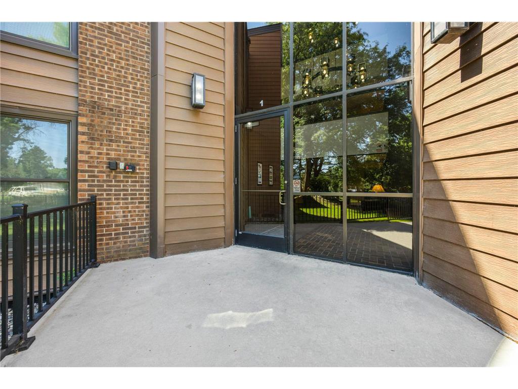 9600 Portland Avenue S #220 Bloomington MN 55420 7110528 image3