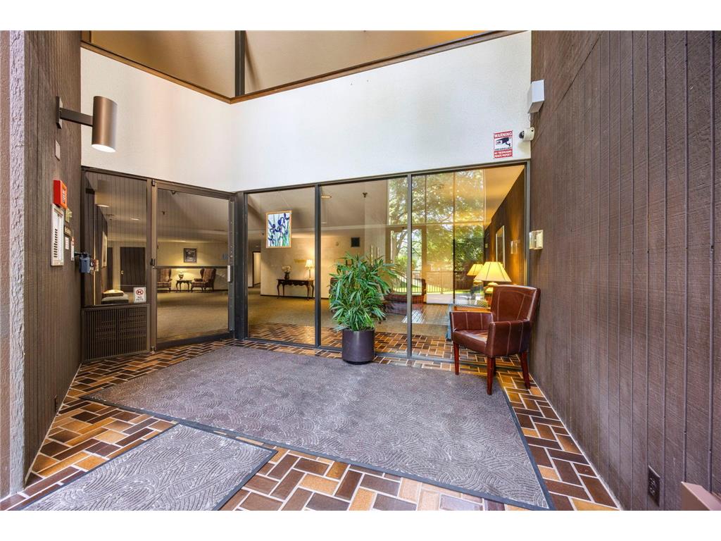 9600 Portland Avenue S #220 Bloomington MN 55420 7110528 image4