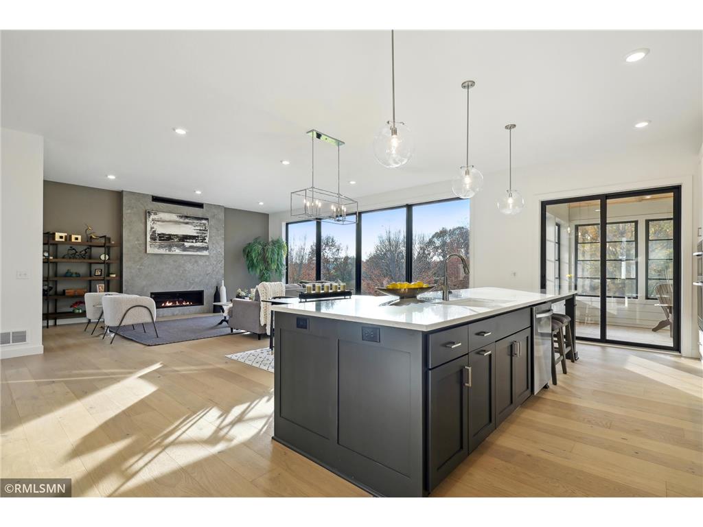 9604 Iron Horse Road Woodbury MN 55129 6339885 image1