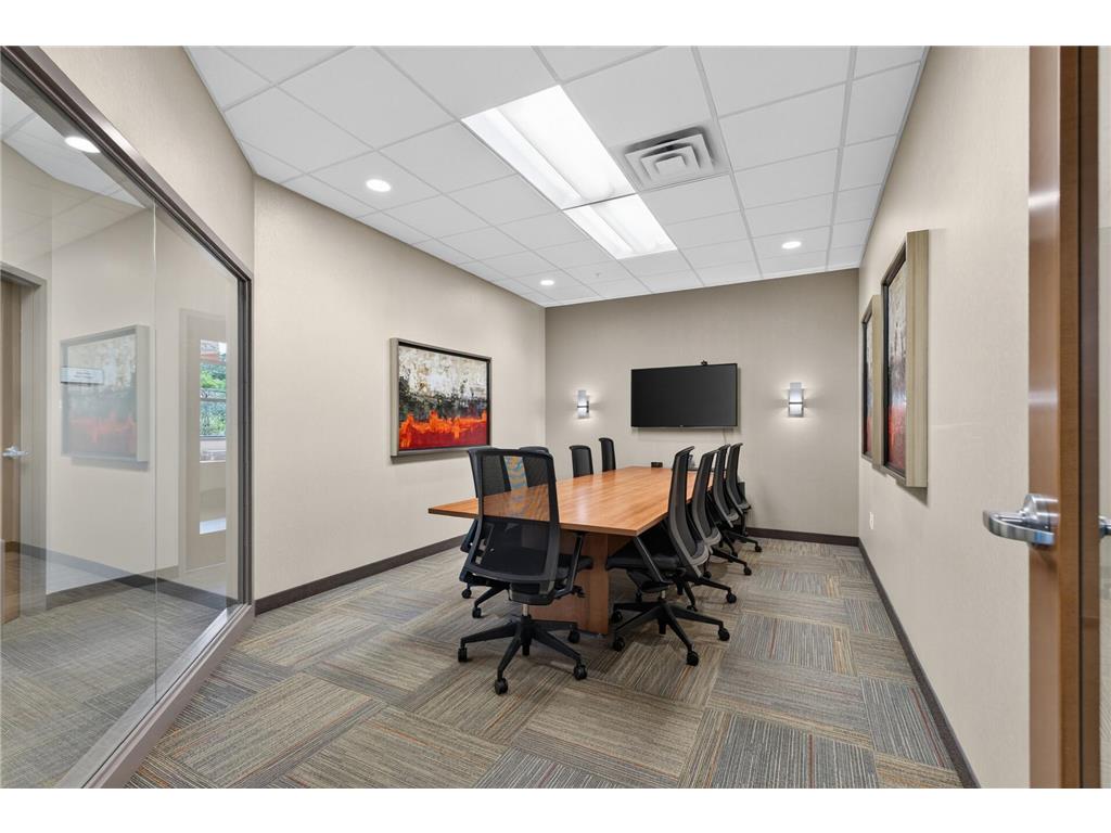 9605 Schmidt Lake Road Plymouth MN 55442 7097962 image10
