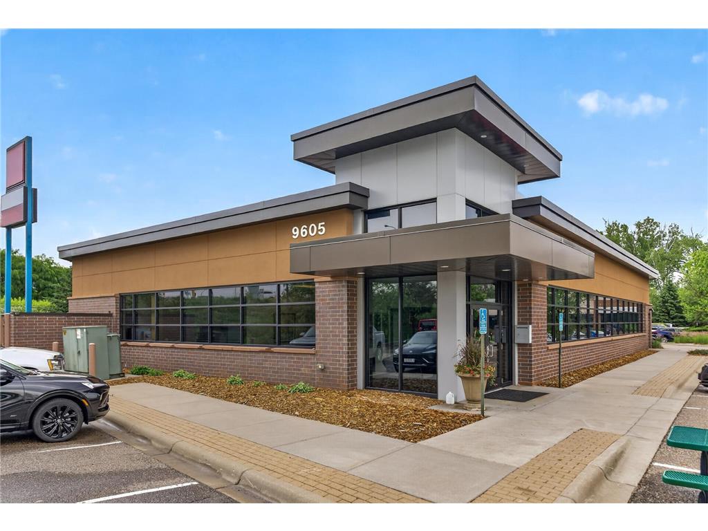 9605 Schmidt Lake Road Plymouth MN 55442 7097962 image3