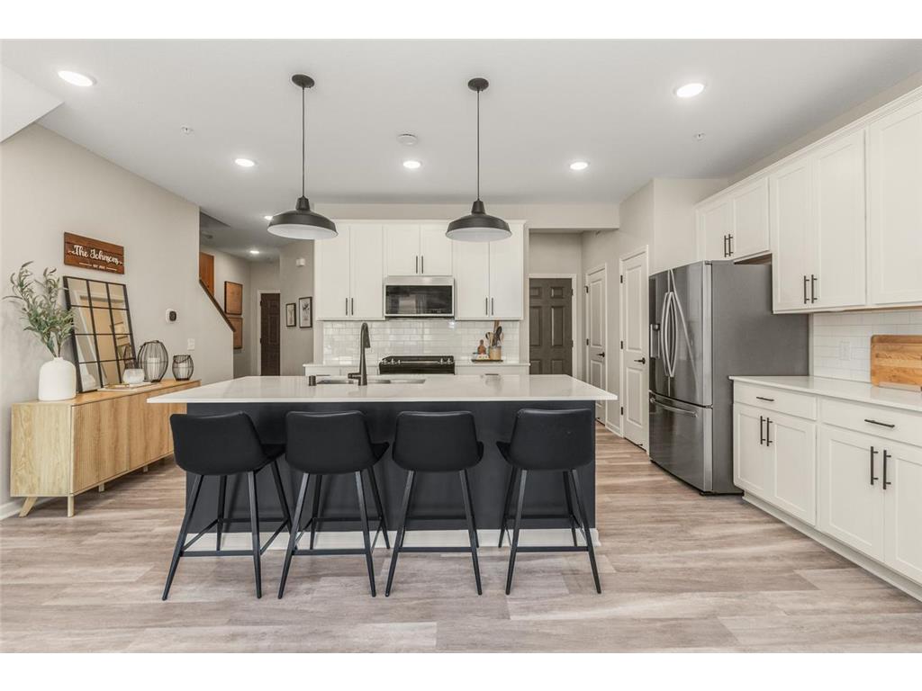 9607 4th Street N Lake Elmo MN 55042 7100013 image2