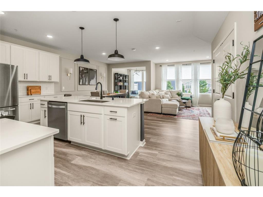 9607 4th Street N Lake Elmo MN 55042 7100013 image3