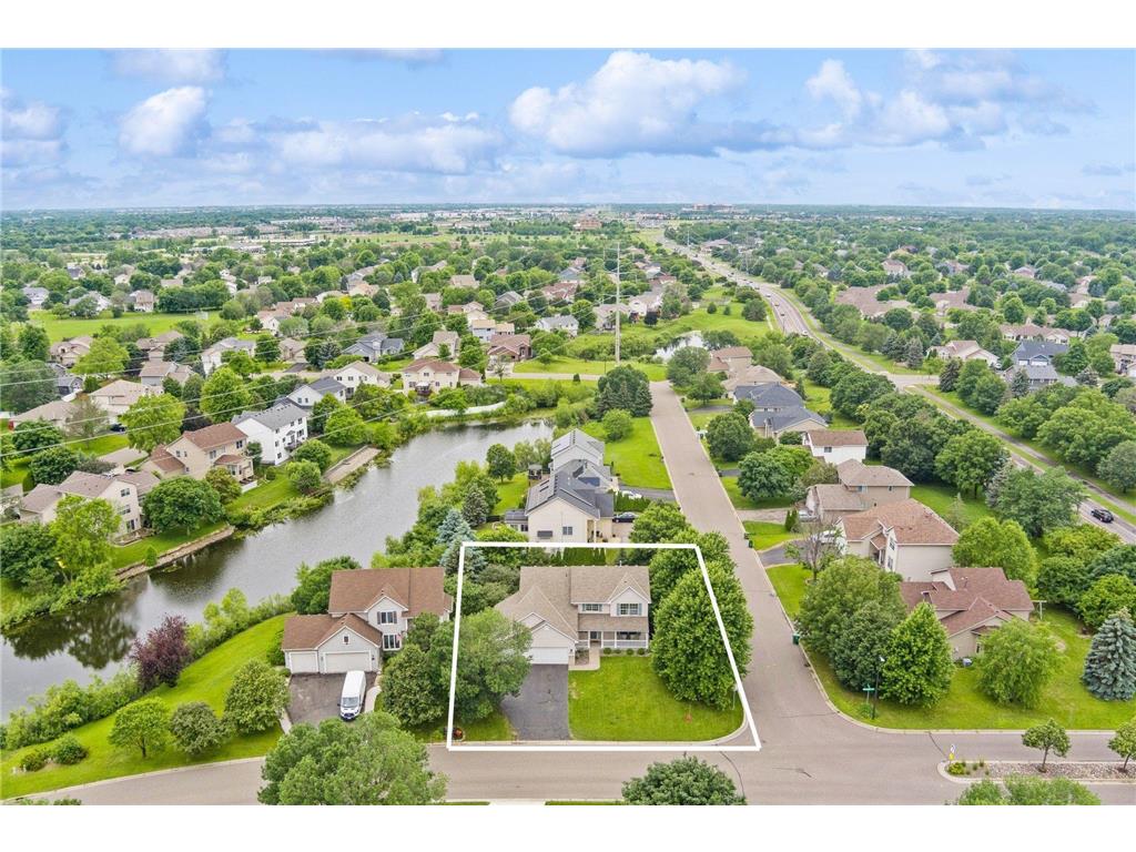 9607 Cherrywood Avenue N Brooklyn Park MN 55443 6556241 image1