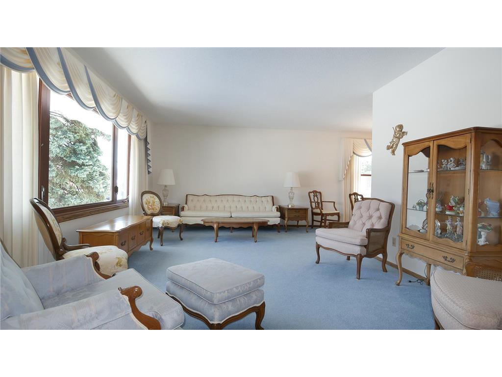 9608 Toledo Road Bloomington MN 55437 7041968 image5