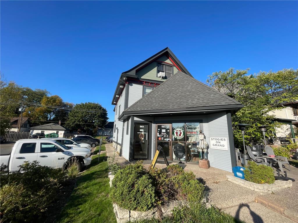 961 Grand Avenue Saint Paul MN 55105 7042224 image1