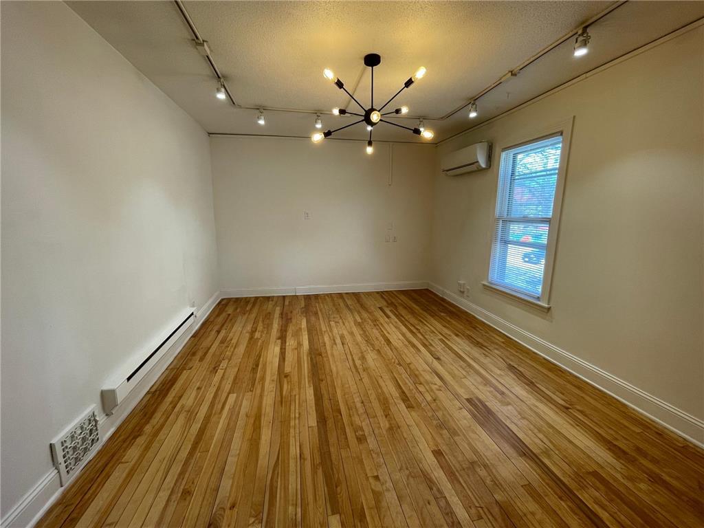 961 Grand Avenue Saint Paul MN 55105 7042224 image8