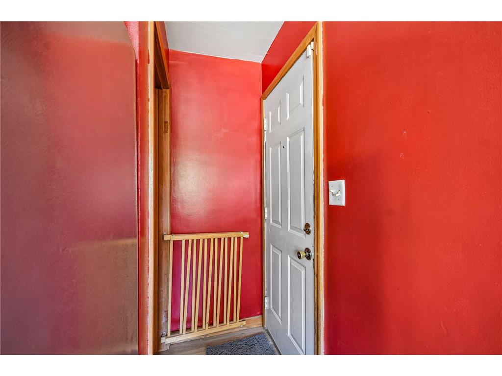 961 Livingston Avenue West Saint Paul MN 55118 7080229 image20
