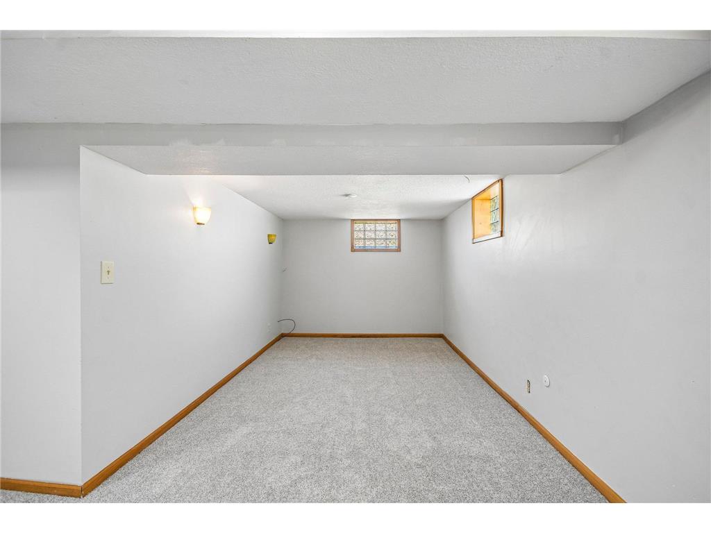 961 Livingston Avenue West Saint Paul MN 55118 7080229 image30