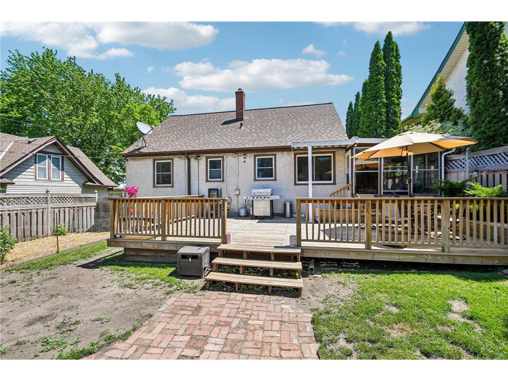 961 Livingston Avenue West Saint Paul MN 55118 7080229 image36