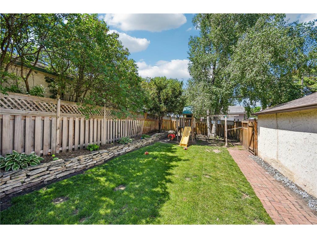 961 Livingston Avenue West Saint Paul MN 55118 7080229 image38