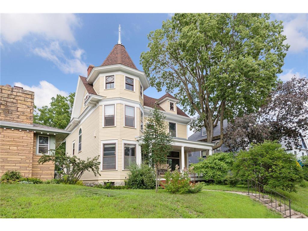 961 Portland Avenue Saint Paul MN 55104 6771299 image1