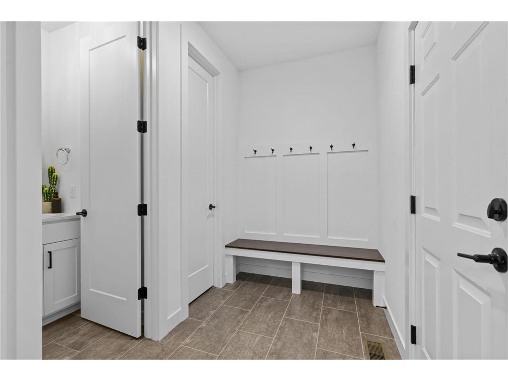 9612 Iron Horse Road Woodbury MN 55129 6742181 image24