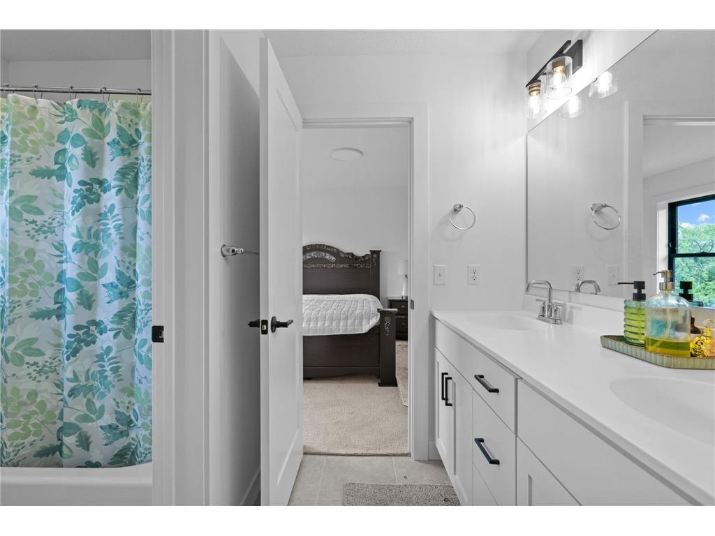 9612 Iron Horse Road Woodbury MN 55129 6742181 image34