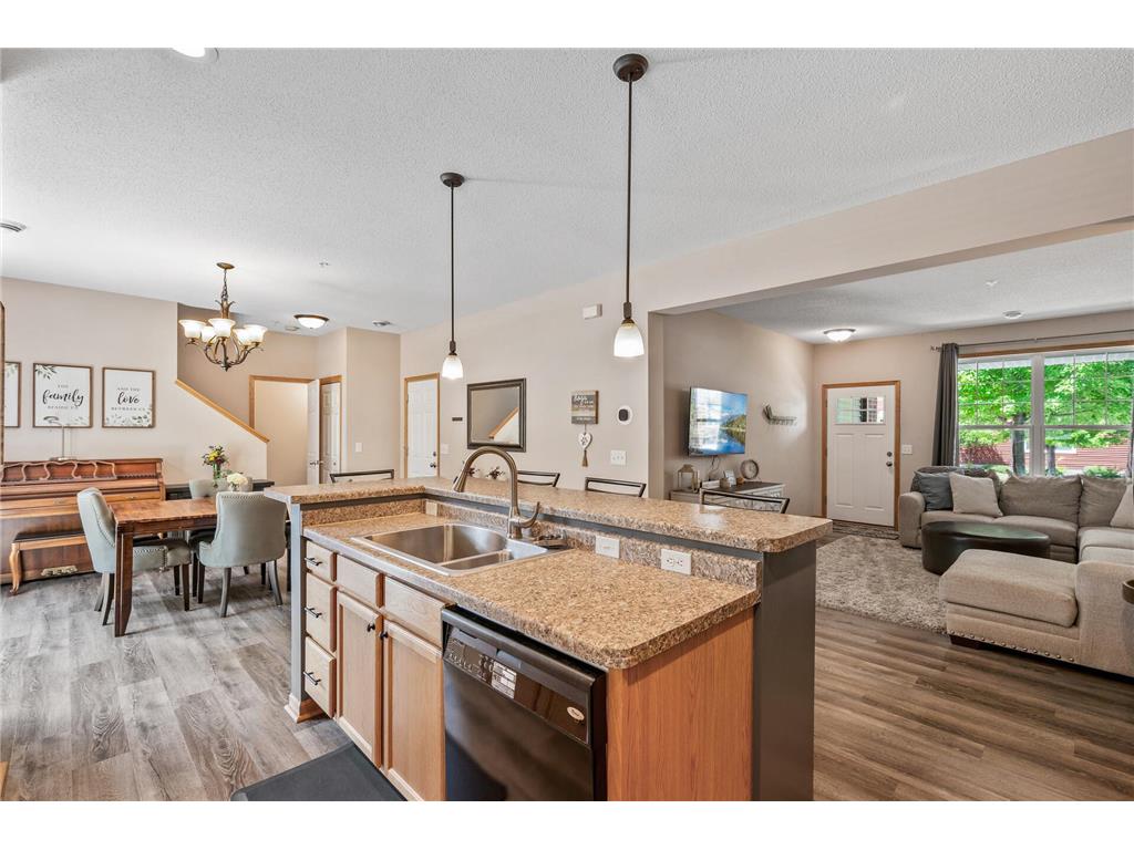 9613 Scott Circle N Brooklyn Park MN 55443 6603786 image1