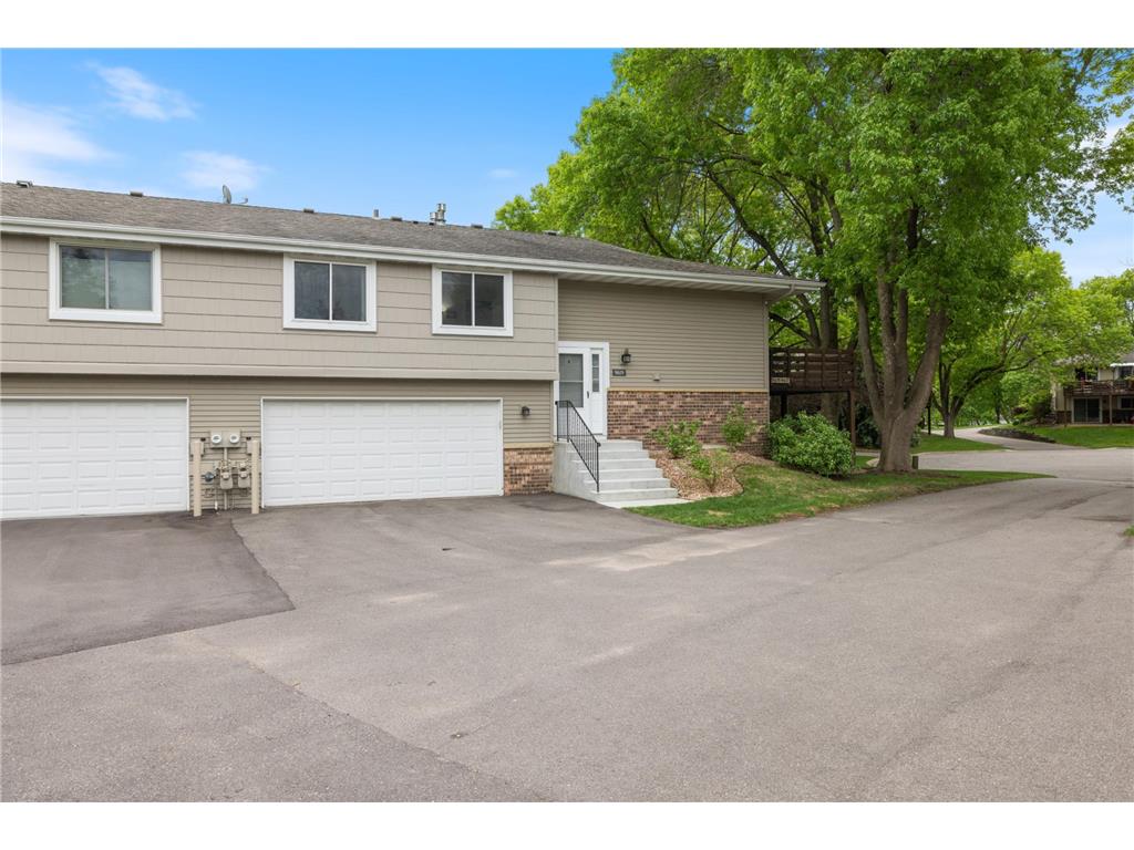 9619 Ensign Circle Bloomington MN 55438 7053489 image2