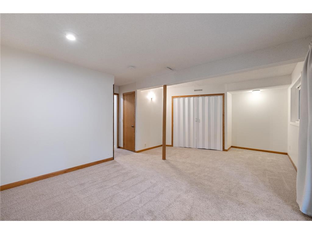 9619 Ensign Circle Bloomington MN 55438 7053489 image22