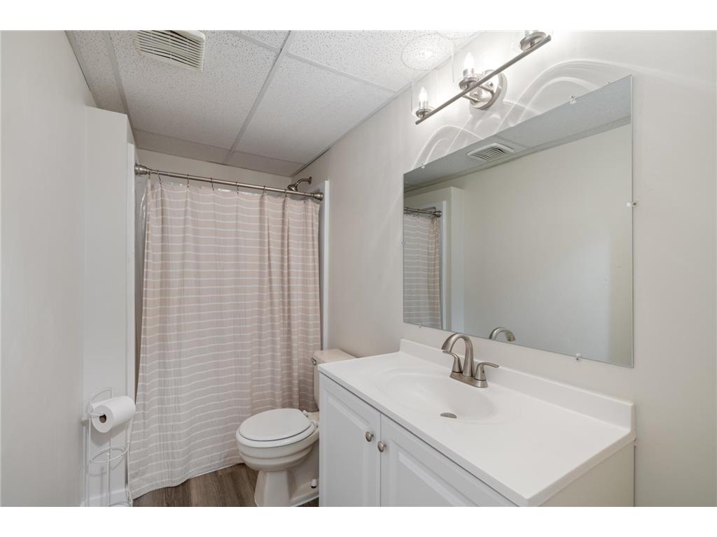 9619 Ensign Circle Bloomington MN 55438 7053489 image24