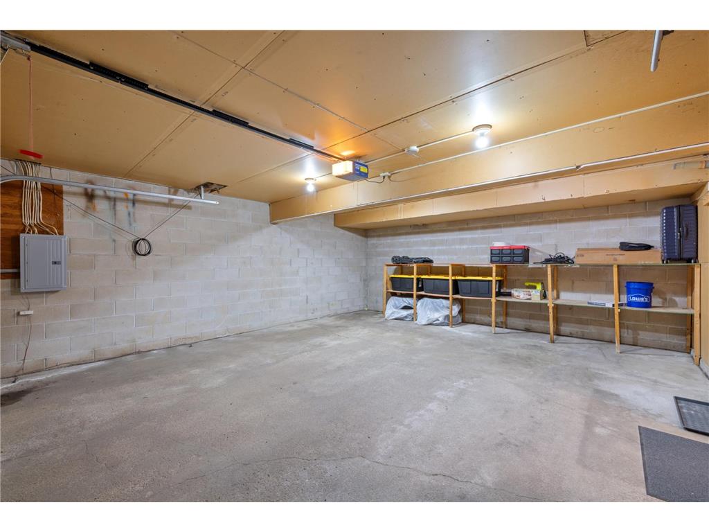 9619 Ensign Circle Bloomington MN 55438 7053489 image25