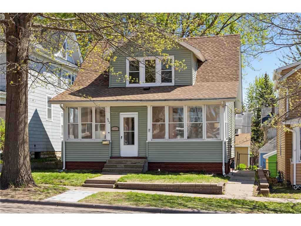 962 5th Street E Saint Paul MN 55106 6716038 image1